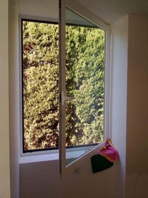 Colocación de ventanas de aluminio - FERBAFRAN. S.L